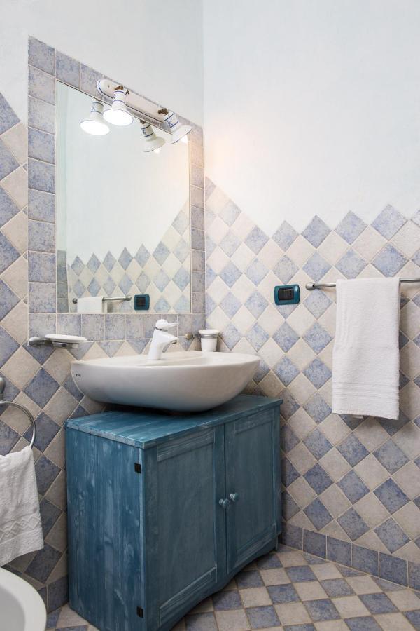 Villa Iris With Pool Baja Sardinia Extérieur photo