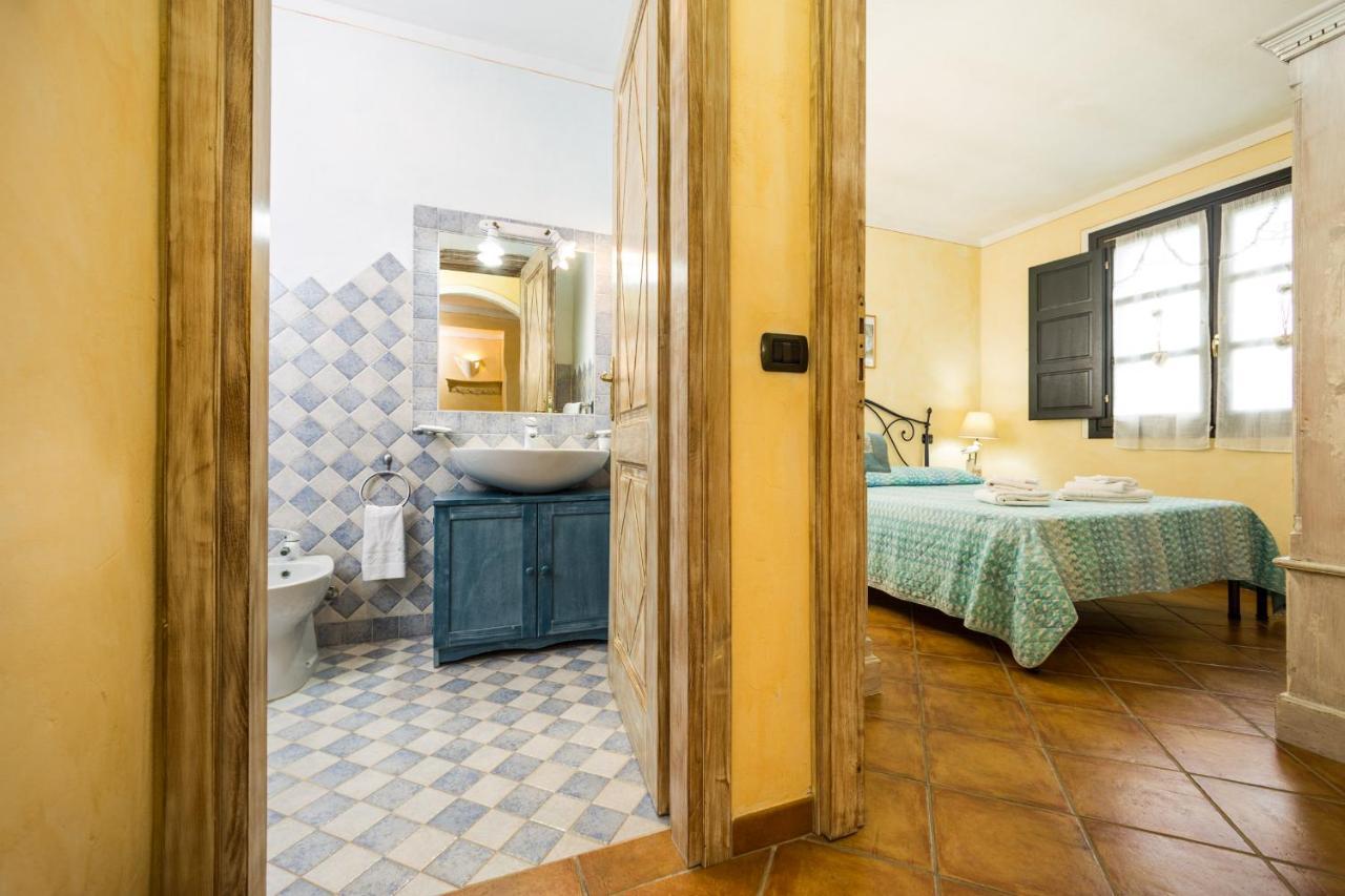 Villa Iris With Pool Baja Sardinia Extérieur photo
