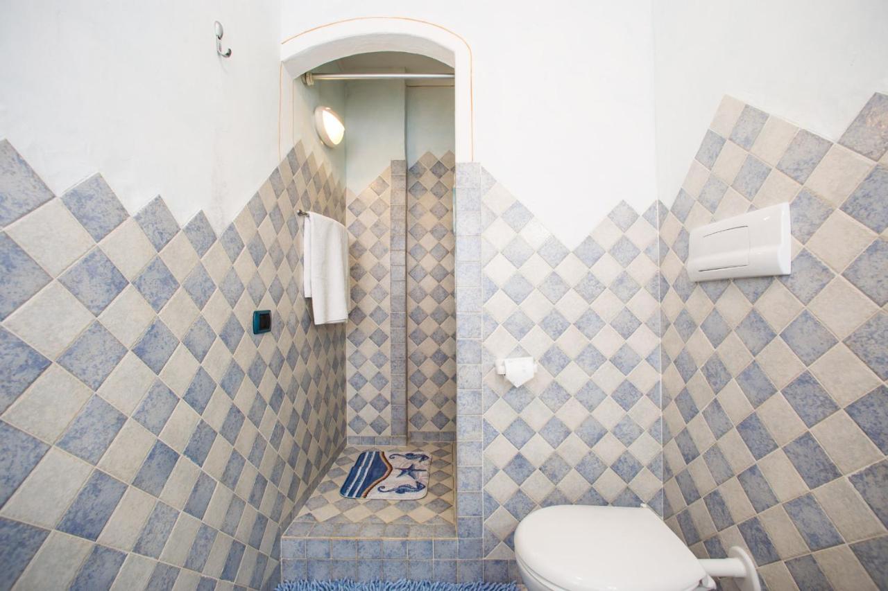 Villa Iris With Pool Baja Sardinia Extérieur photo