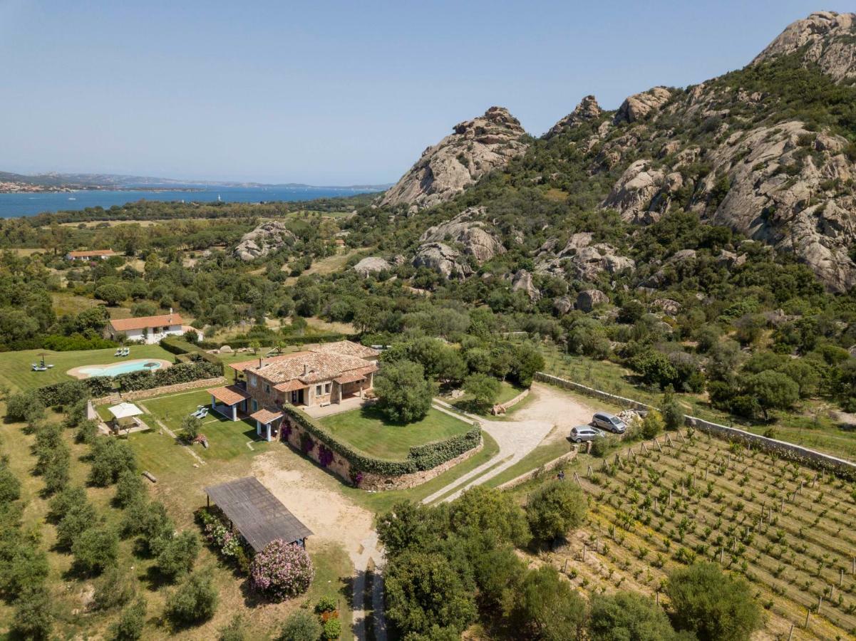 Villa Iris With Pool Baja Sardinia Extérieur photo